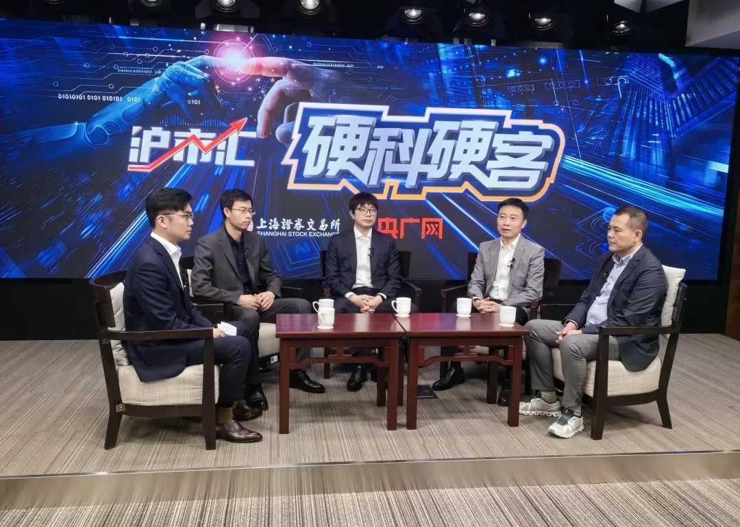 2.webp.jpg 2.webp.jpg